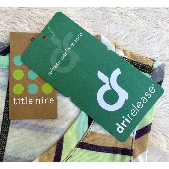 NEW Title Nine Vibe Tank Top in Hanalei Stripe Print - Picture 9 of 17